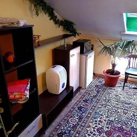 Centre Suits 2 旅馆 *