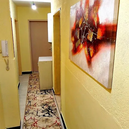 Centre Suits 2 * 瓦爾納